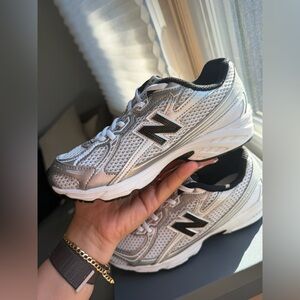 Kids New Balance white and Silver Athletic Shoes (brand new with box)